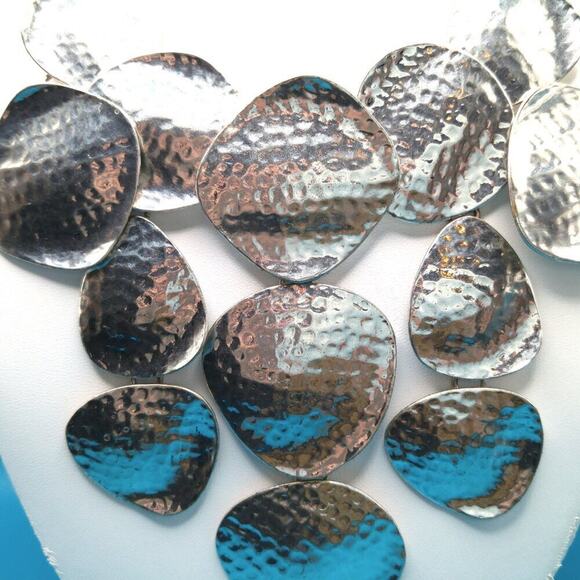 Chico's Hammered Metal Bib Necklace, Silver Tone, 19 1/2 Inches, Reflective - Picture 3 of 7